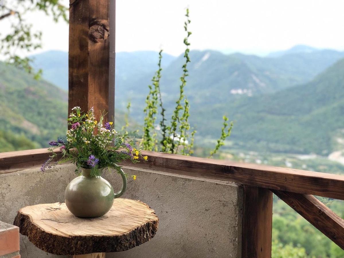 Gentry House Otel Ambrolauri Dış mekan fotoğraf