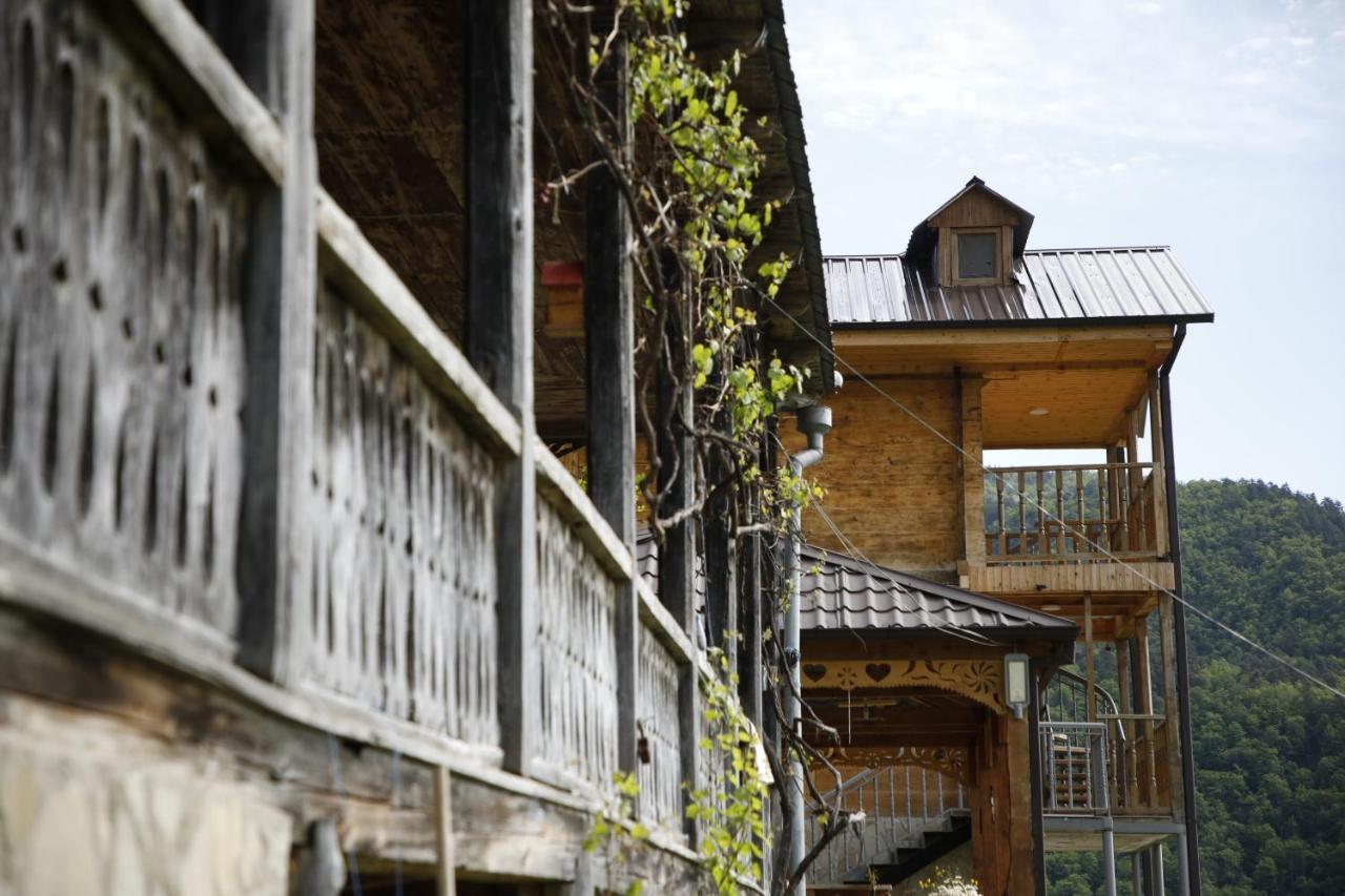 Gentry House Otel Ambrolauri Dış mekan fotoğraf