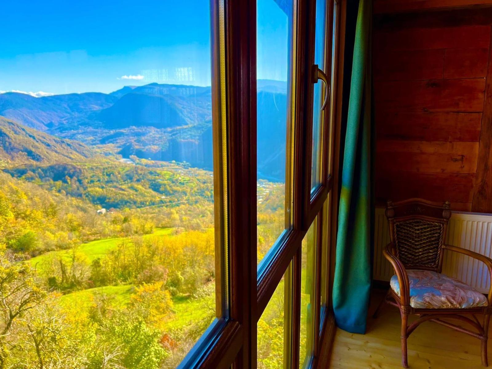 Gentry House Otel Ambrolauri Dış mekan fotoğraf