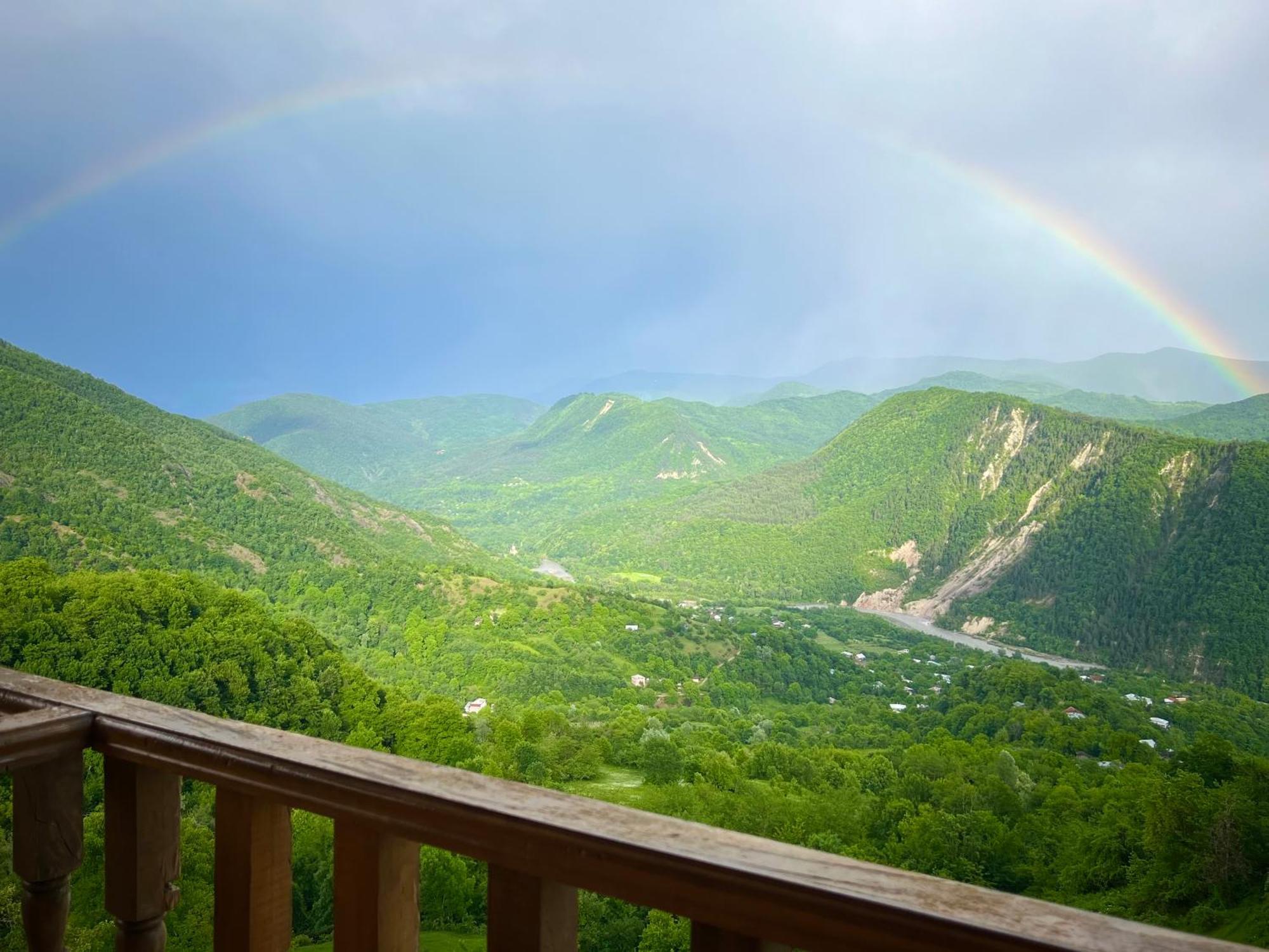 Gentry House Otel Ambrolauri Dış mekan fotoğraf