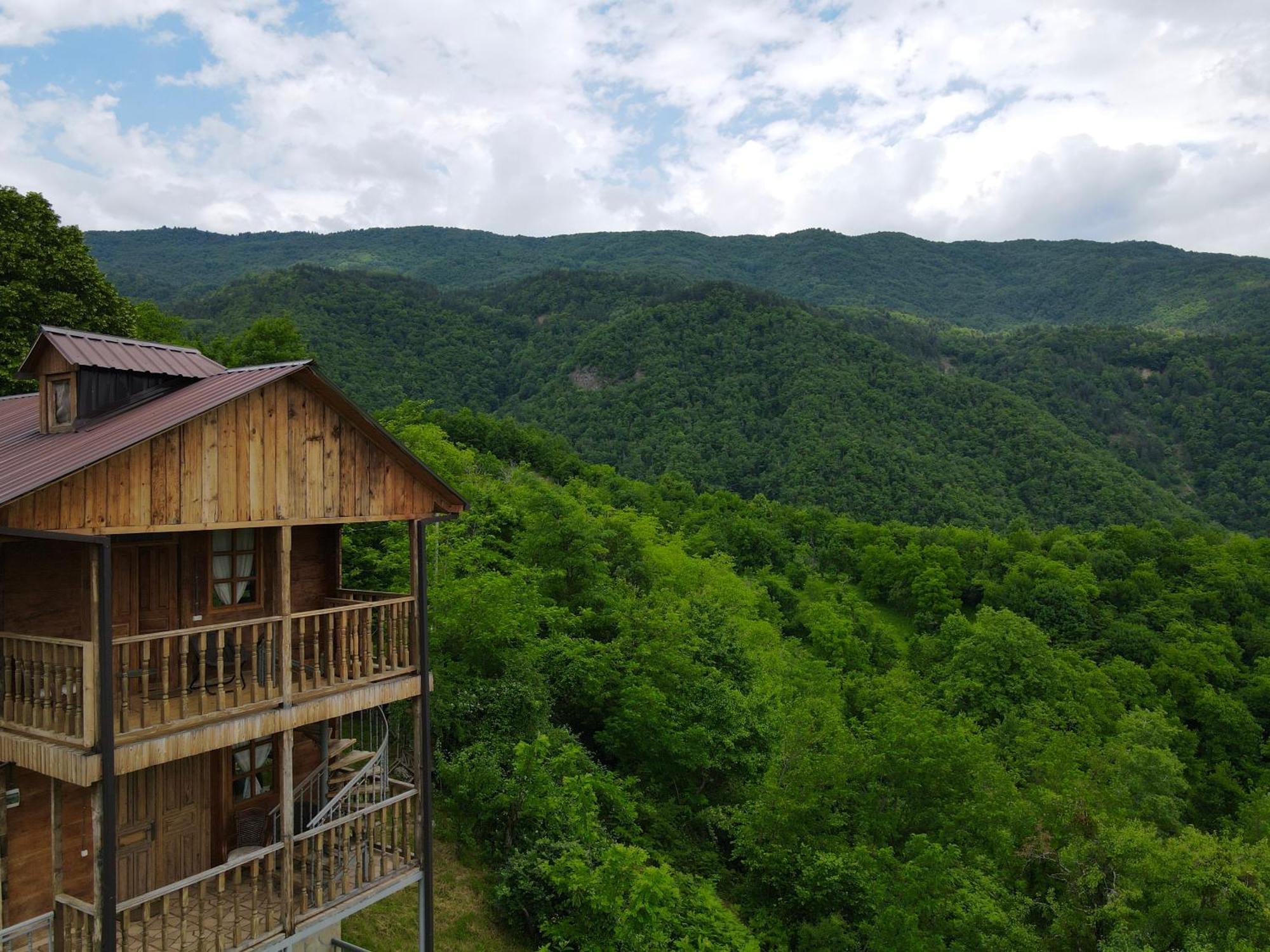 Gentry House Otel Ambrolauri Dış mekan fotoğraf